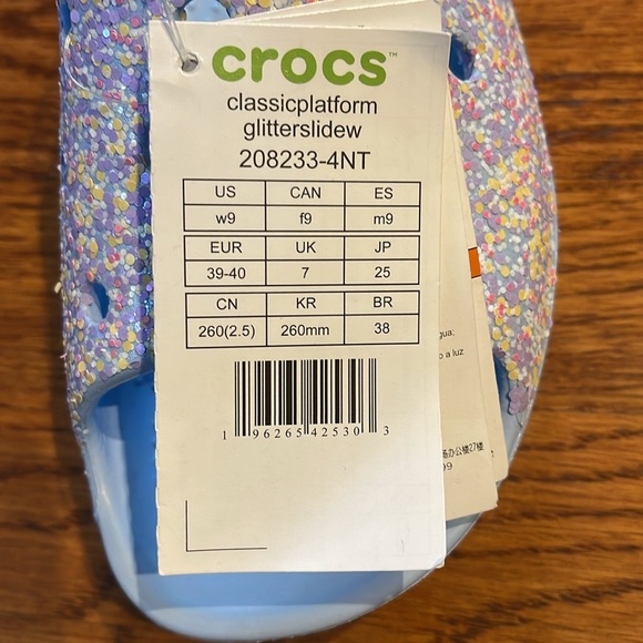 Crocs Classic Platform Glitter Sandals - Picture 3 of 4